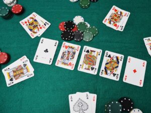 Các Hành Động Của Vòng Cược Trong Luật Chơi Poker