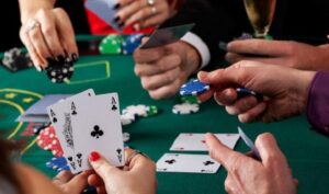 Hướng Dẫn Chơi Poker Chi Tiết