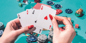 Tổng Quan Luật Chơi Poker