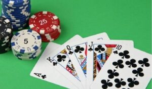 Thứ Tự Bài Trong Poker - Xếp Hạng Các Bộ Bài Từ Yếu Đến Mạnh